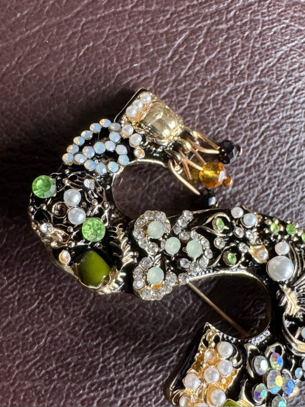 Rhinestone Embellished Brooch S Green and Gold Shaped Brooch Beaded Jewelry - Picture 3 of 3